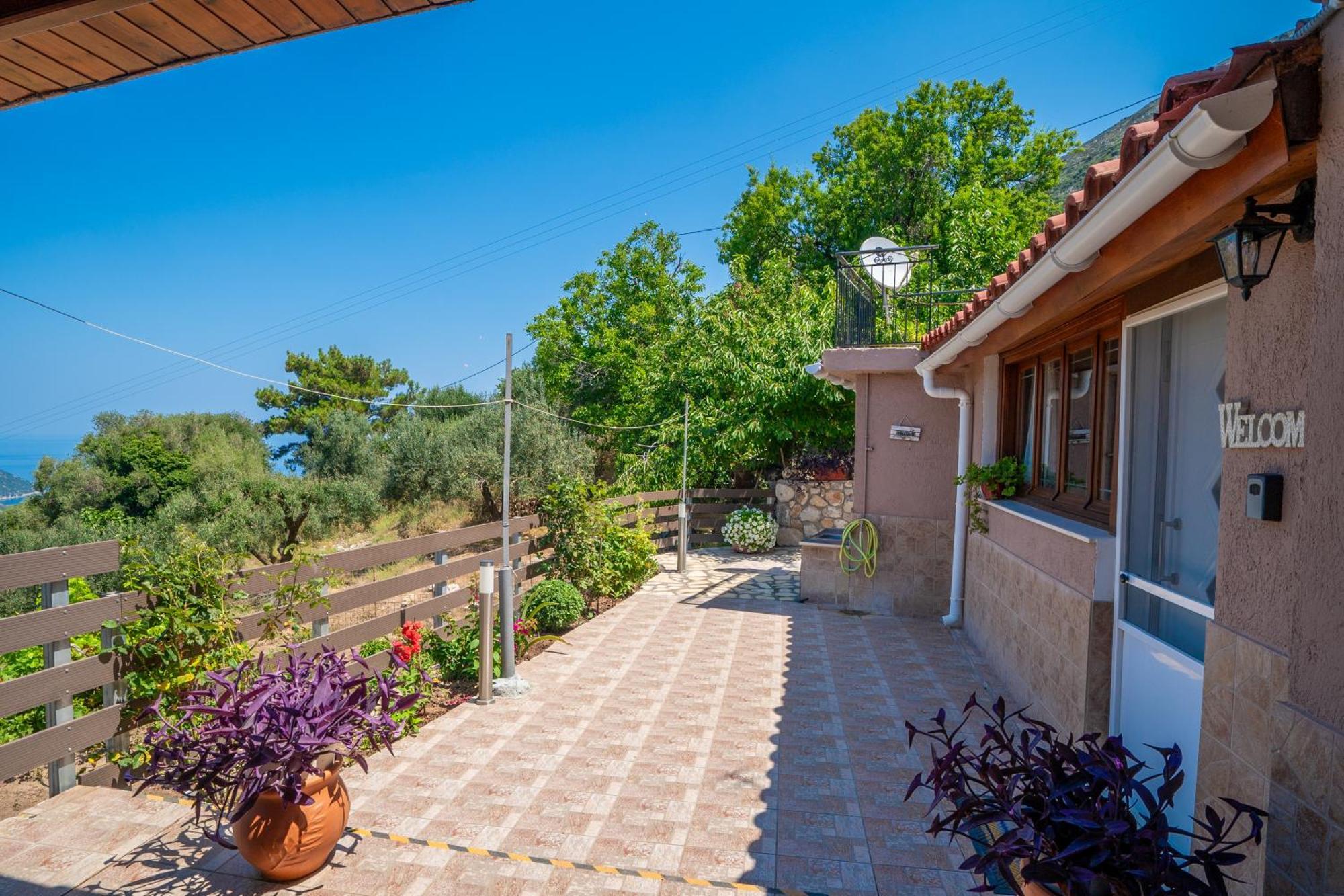 Key To Sunset Villa Angon Exterior photo